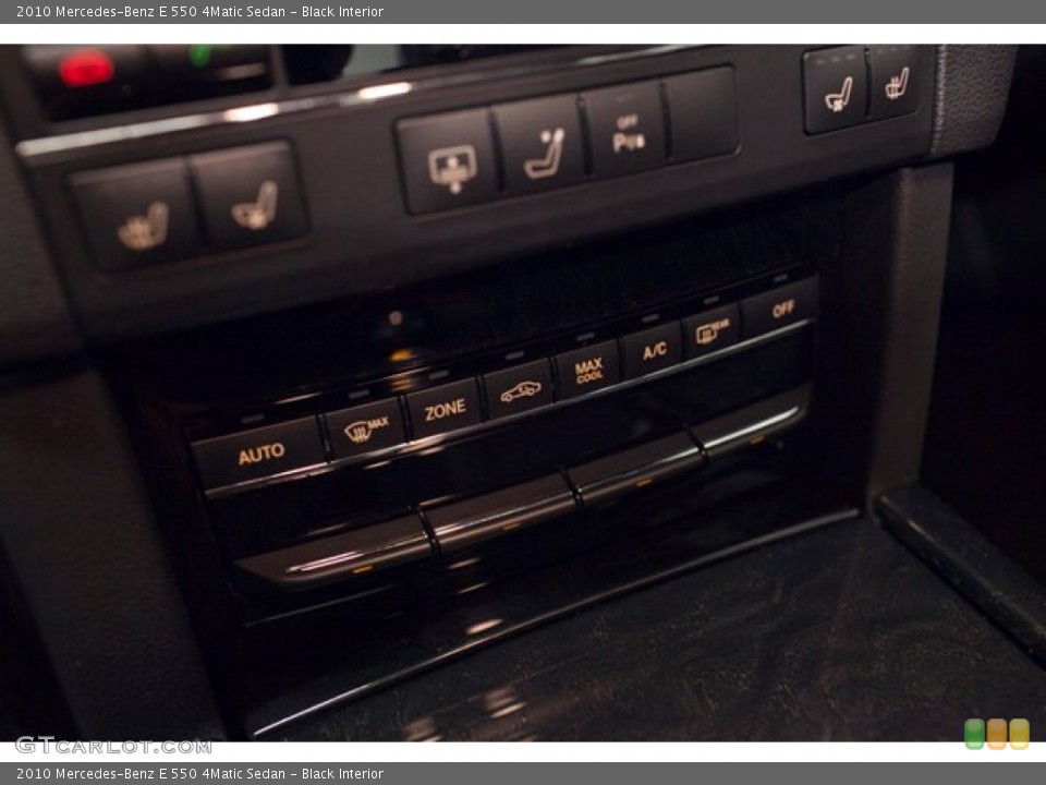 Black Interior Controls for the 2010 Mercedes-Benz E 550 4Matic Sedan #86790498
