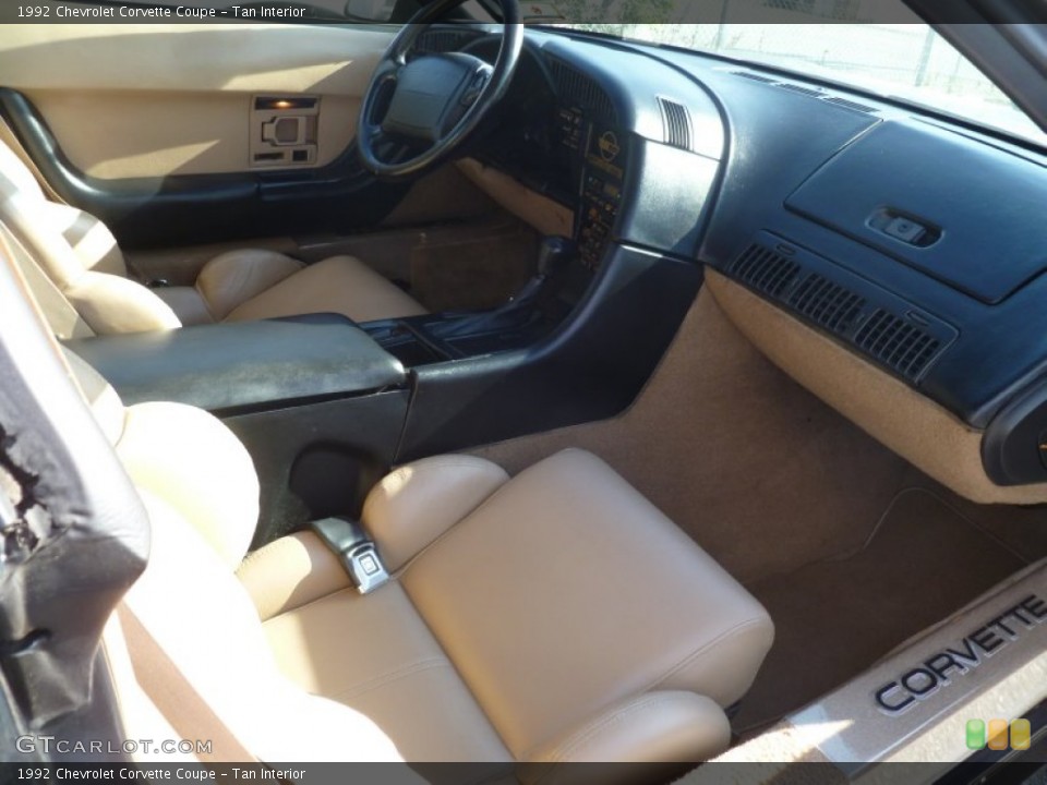 Tan Interior Photo for the 1992 Chevrolet Corvette Coupe #86817983