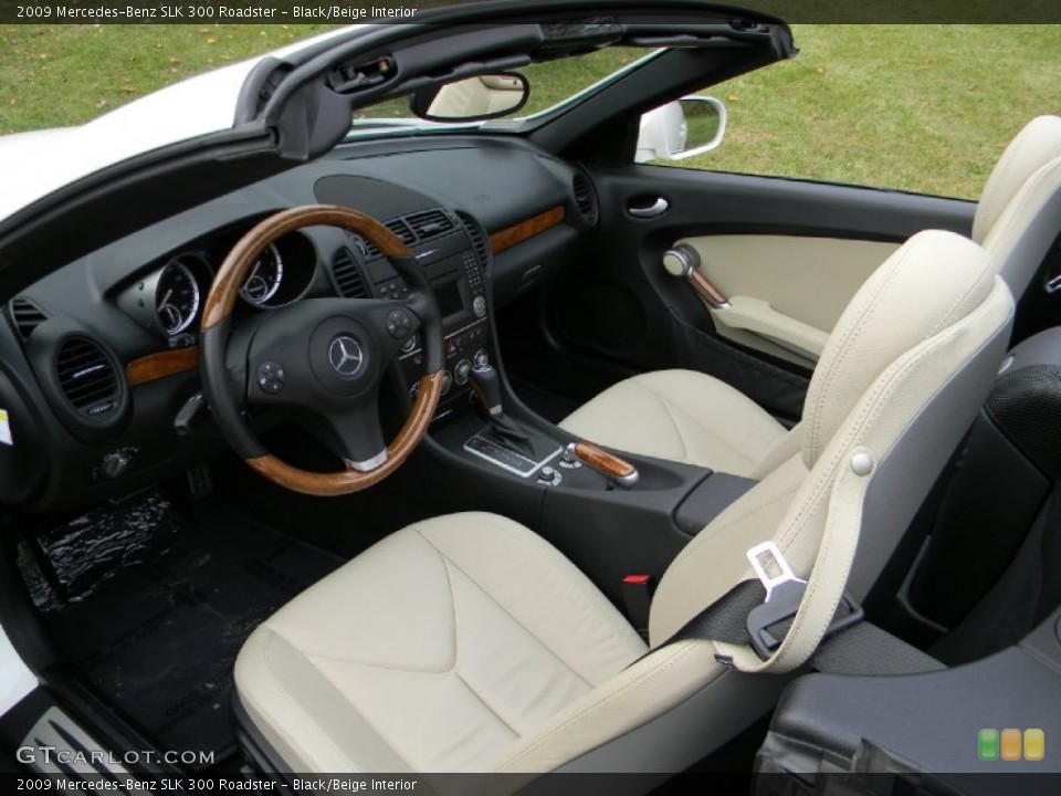 Black/Beige 2009 Mercedes-Benz SLK Interiors