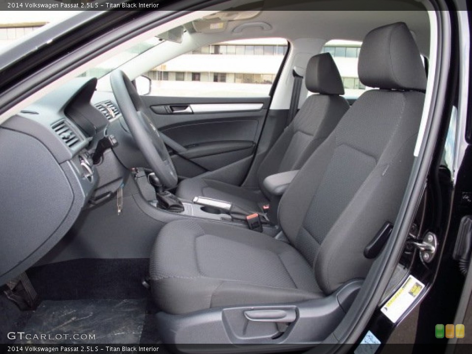 Titan Black Interior Photo for the 2014 Volkswagen Passat 2.5L S #86858523