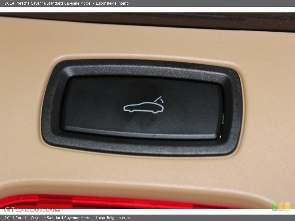 Luxor Beige Interior Controls for the 2014 Porsche Cayenne  #86910901