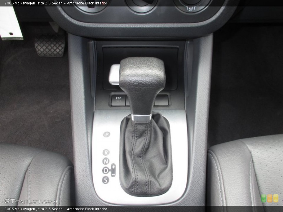 Anthracite Black Interior Transmission for the 2006 Volkswagen Jetta 2.5 Sedan #86911534