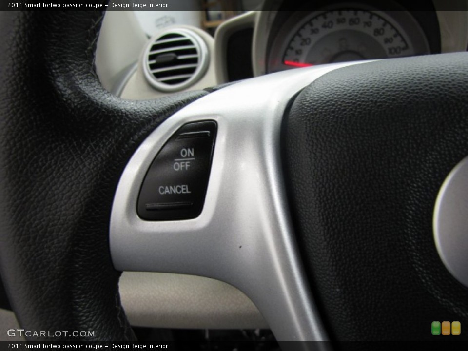 Design Beige Interior Controls for the 2011 Smart fortwo passion coupe #86930842