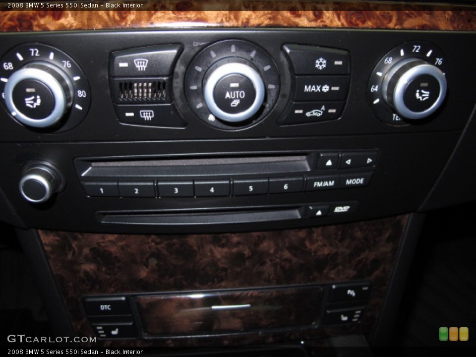 Black Interior Controls for the 2008 BMW 5 Series 550i Sedan #86970898