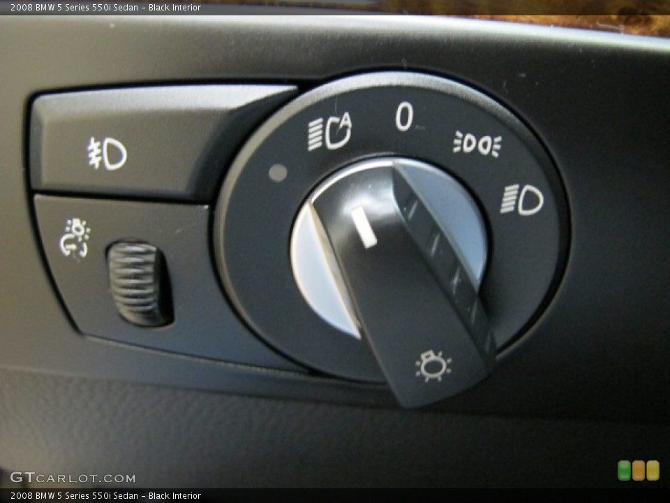 Black Interior Controls for the 2008 BMW 5 Series 550i Sedan #86971144