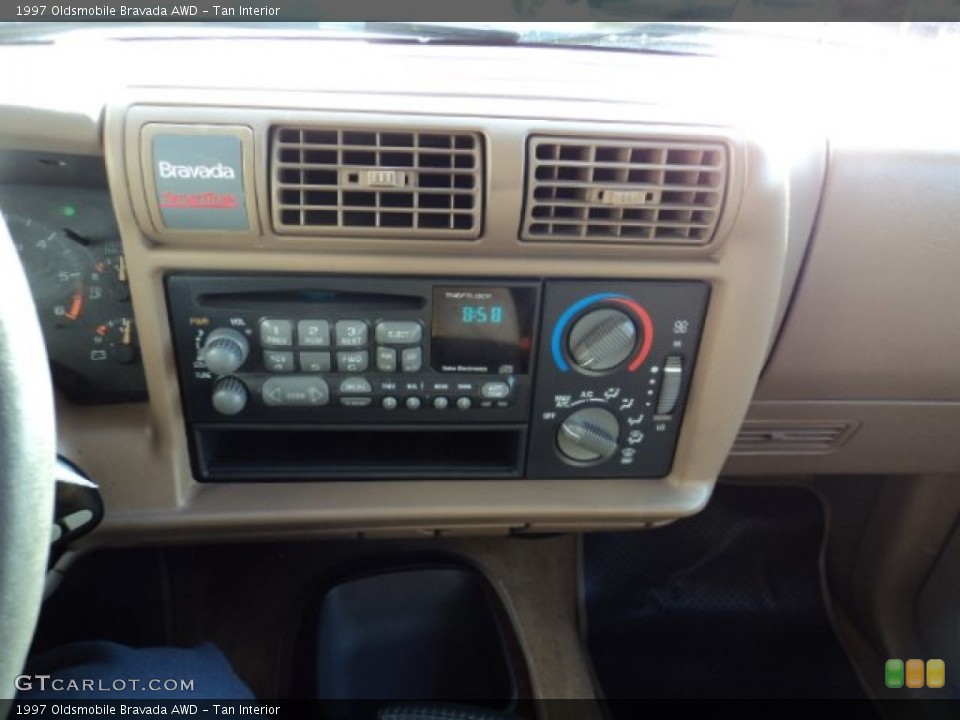 Tan Interior Controls for the 1997 Oldsmobile Bravada AWD #86992952