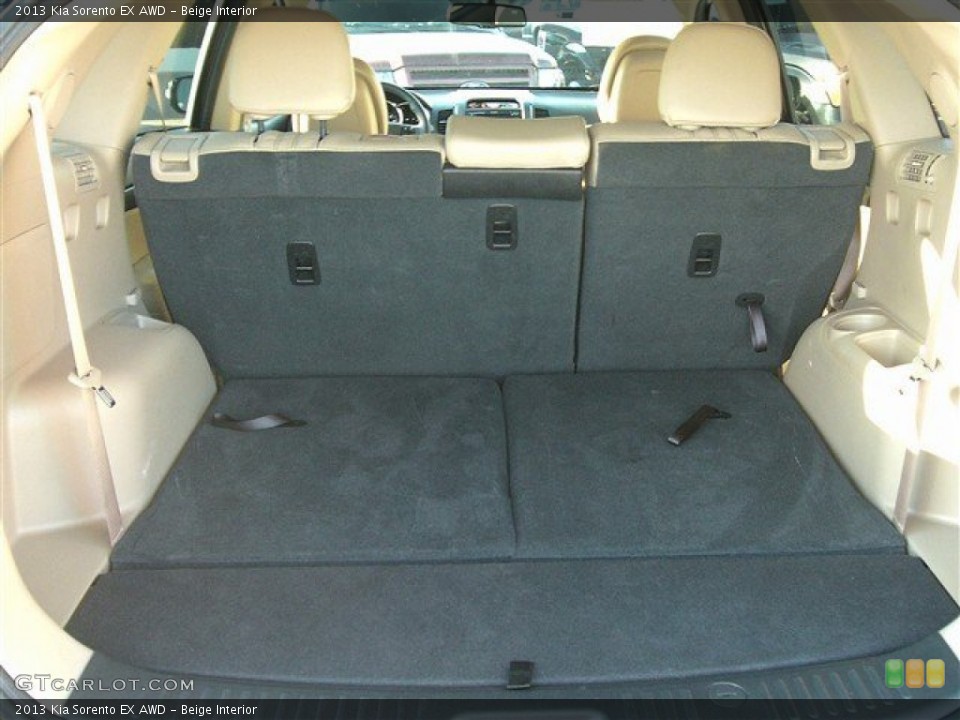 Beige Interior Trunk for the 2013 Kia Sorento EX AWD #86998298