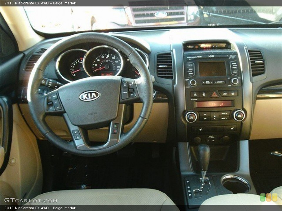 Beige Interior Dashboard for the 2013 Kia Sorento EX AWD #86998389