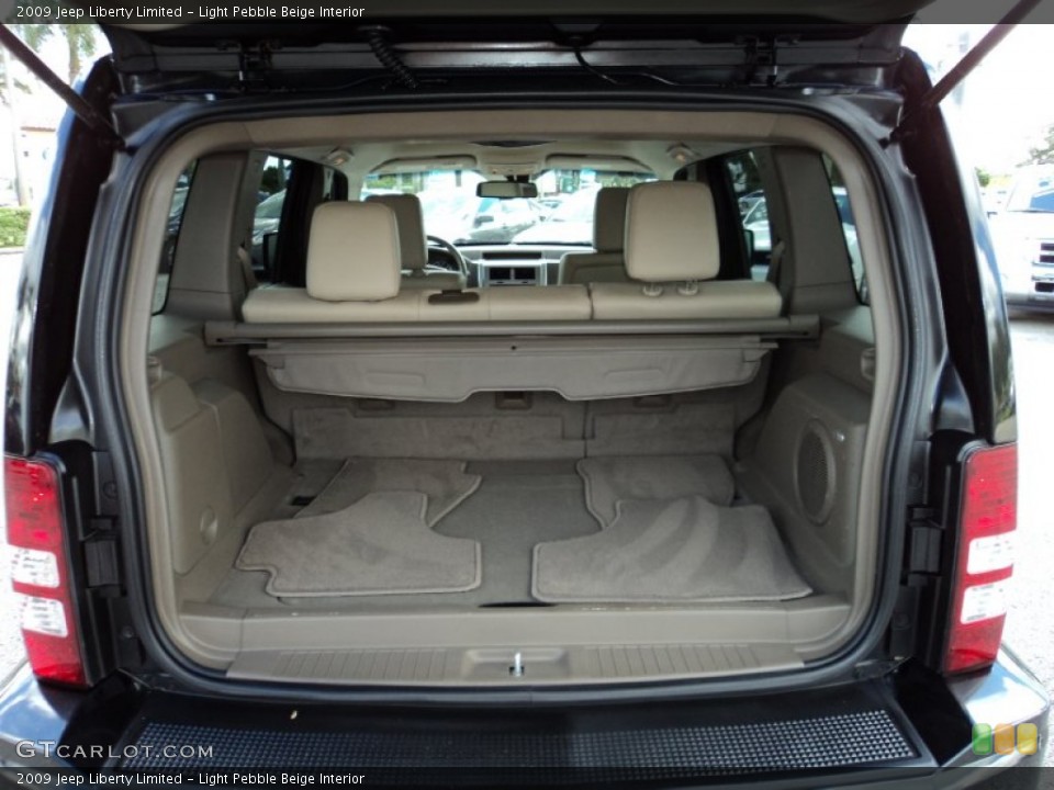 Light Pebble Beige Interior Trunk for the 2009 Jeep Liberty Limited #87014399