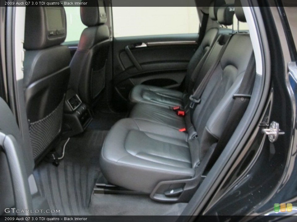 Black Interior Rear Seat for the 2009 Audi Q7 3.0 TDI quattro #87046194
