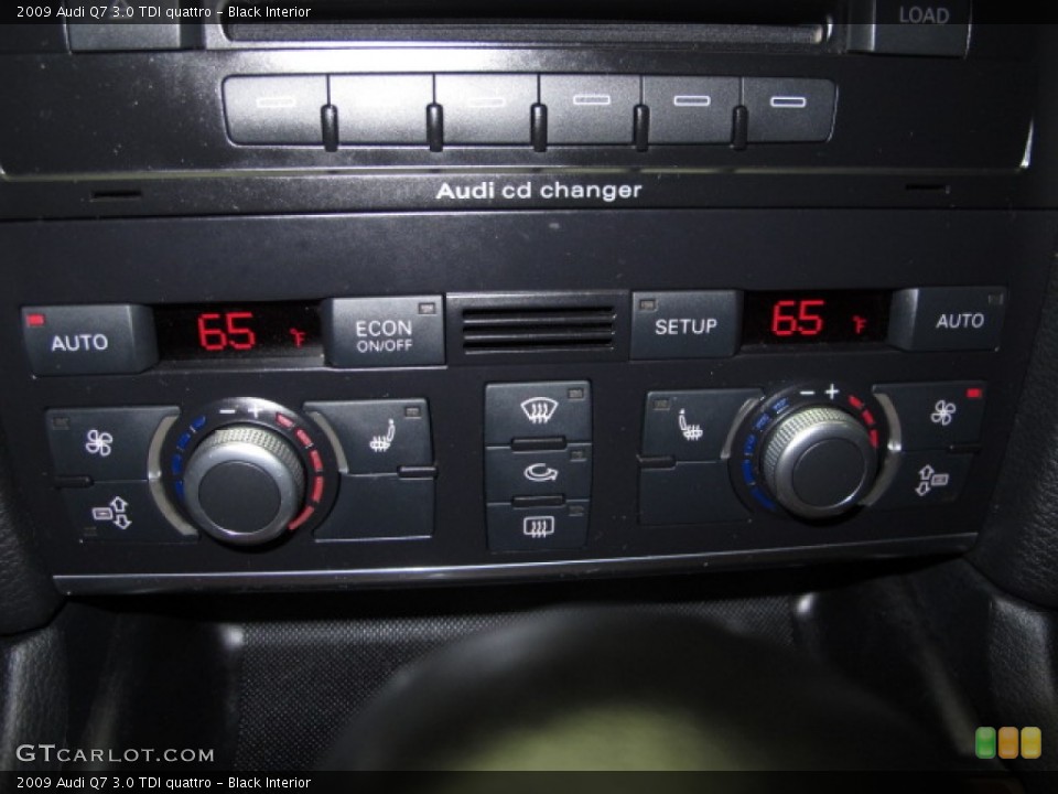 Black Interior Controls for the 2009 Audi Q7 3.0 TDI quattro #87046500