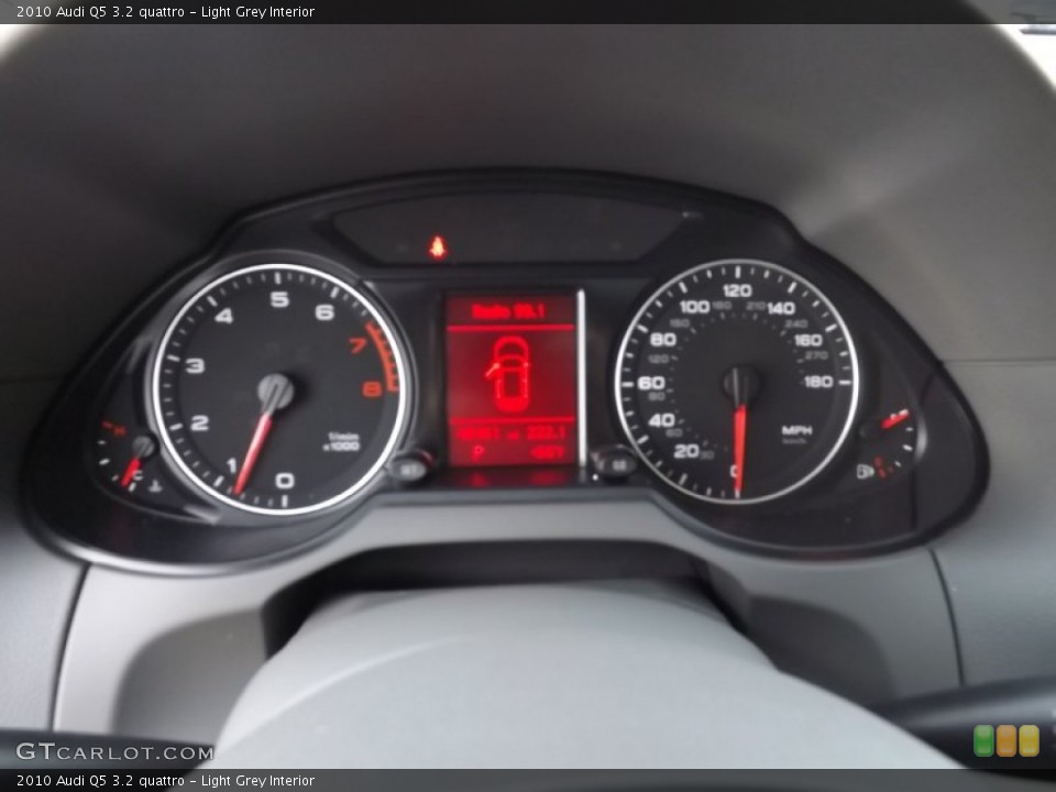 Light Grey Interior Gauges for the 2010 Audi Q5 3.2 quattro #87088542