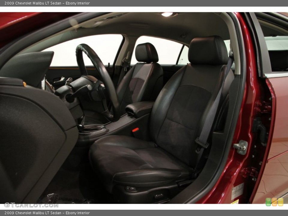 Ebony Interior Photo for the 2009 Chevrolet Malibu LT Sedan #87090768