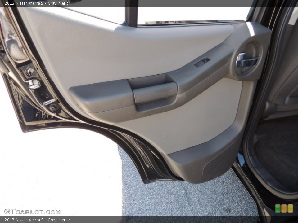 Gray Interior Door Panel for the 2013 Nissan Xterra S #87090891