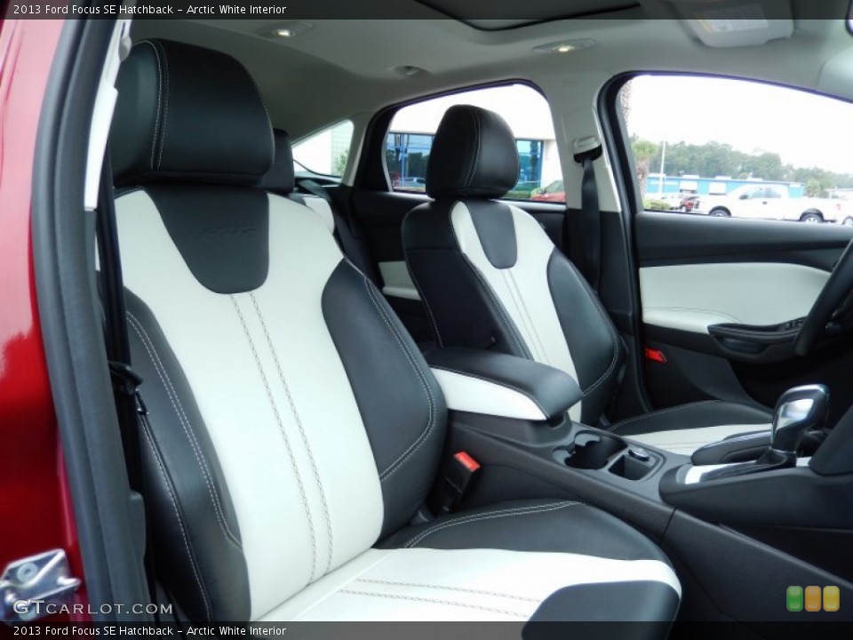 Arctic White Interior Front Seat for the 2013 Ford Focus SE Hatchback #87108774