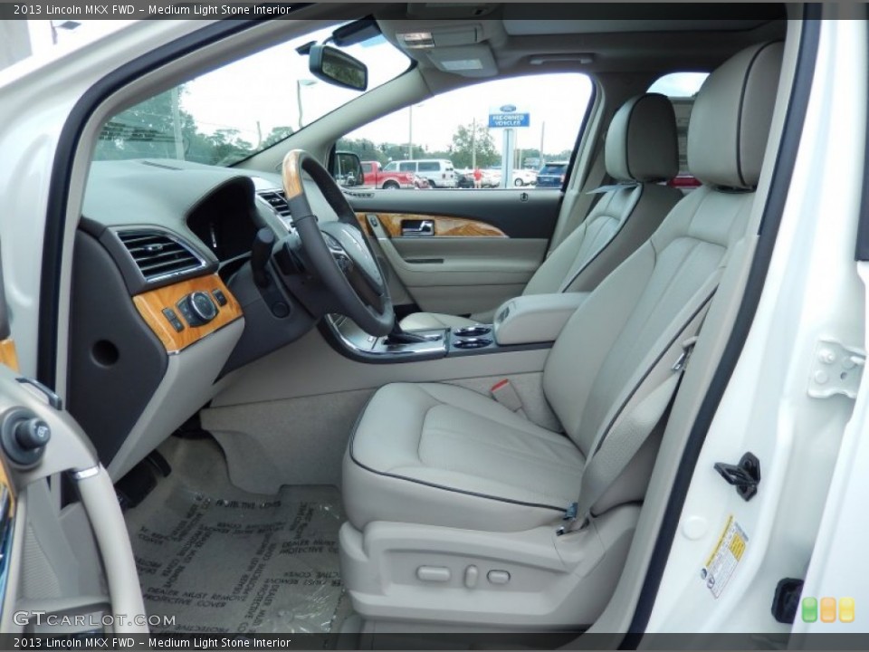 Medium Light Stone Interior Photo for the 2013 Lincoln MKX FWD #87118896