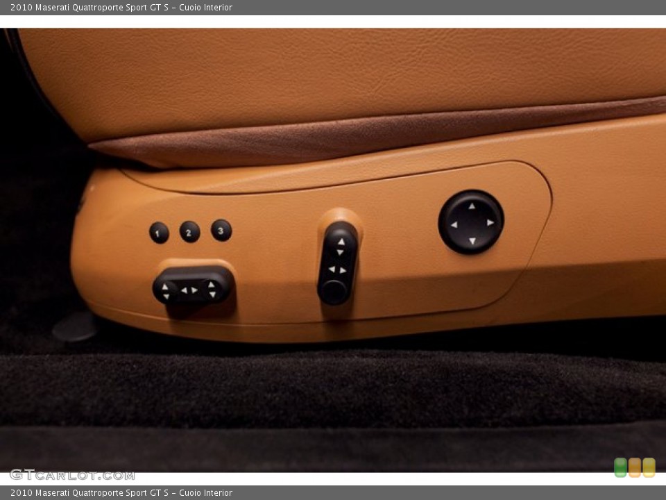Cuoio Interior Controls for the 2010 Maserati Quattroporte Sport GT S #87127425