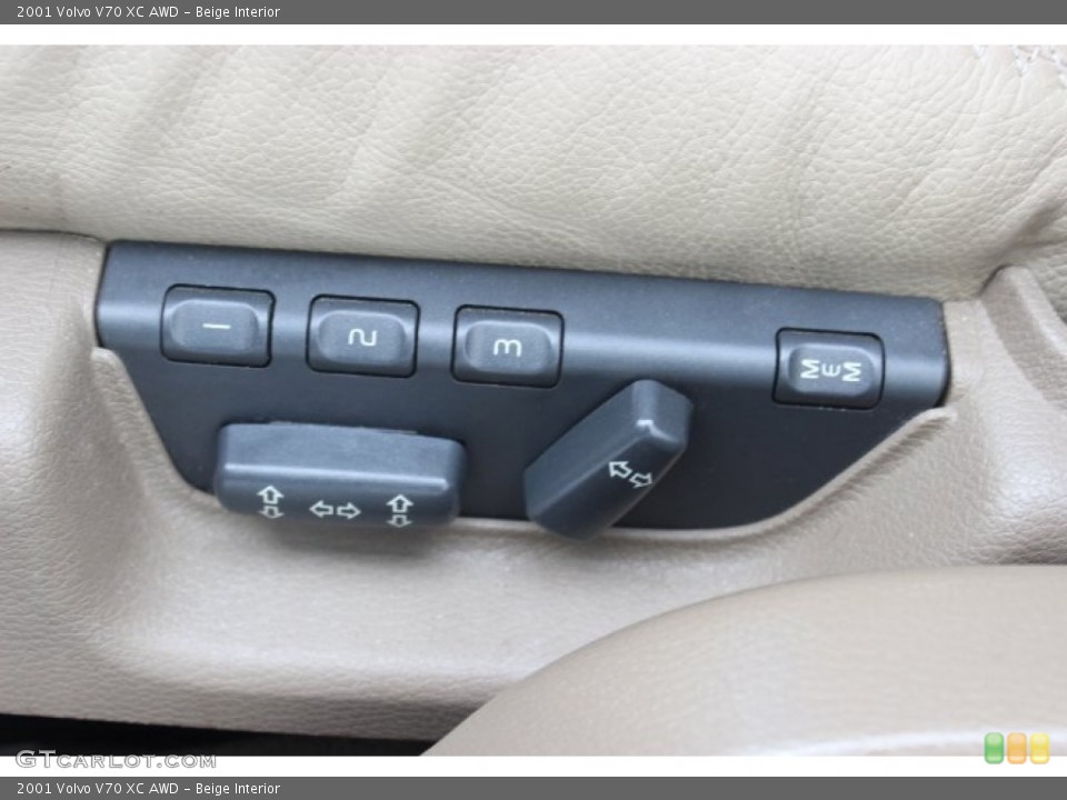 Beige Interior Controls for the 2001 Volvo V70 XC AWD #87146172