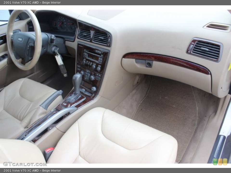 Beige Interior Dashboard for the 2001 Volvo V70 XC AWD #87146498