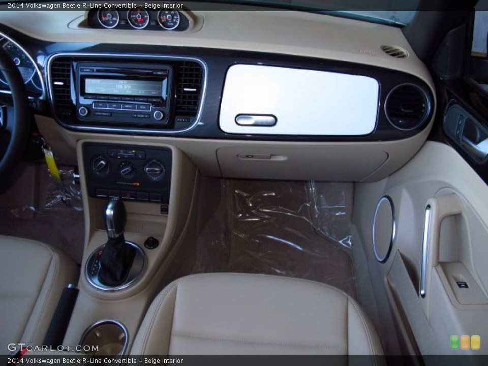 Beige Interior Dashboard for the 2014 Volkswagen Beetle R-Line Convertible #87153810
