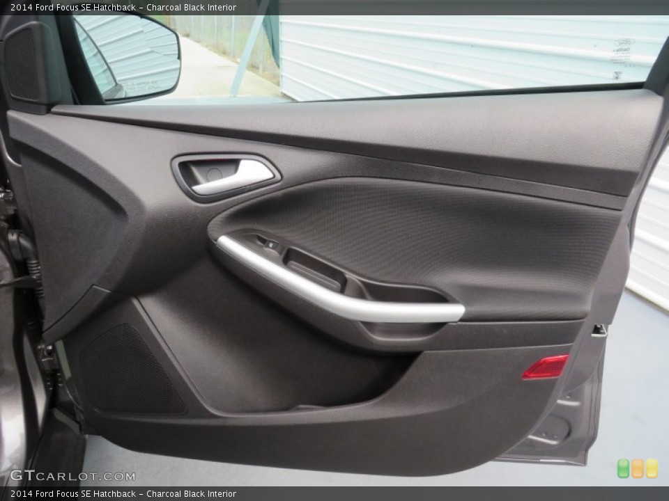 Charcoal Black Interior Door Panel for the 2014 Ford Focus SE Hatchback #87163371