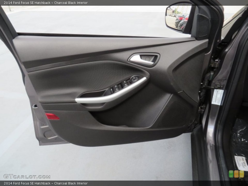 Charcoal Black Interior Door Panel for the 2014 Ford Focus SE Hatchback #87163470