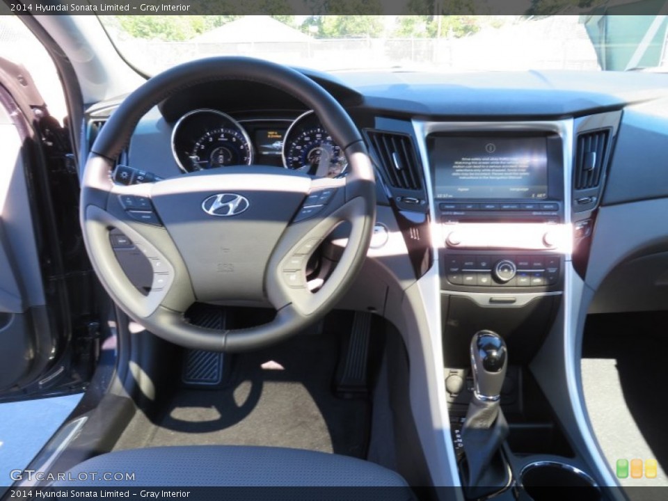 Gray Interior Dashboard for the 2014 Hyundai Sonata Limited #87164088