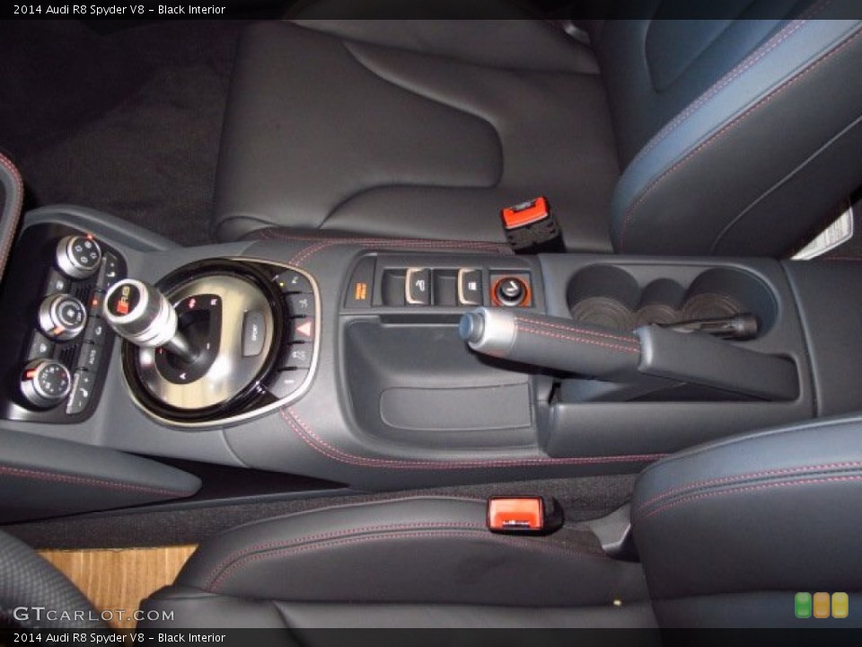 Black Interior Controls for the 2014 Audi R8 Spyder V8 #87166980