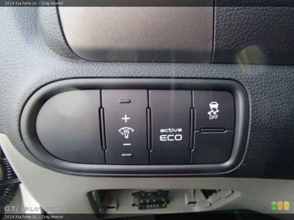 Gray Interior Controls for the 2014 Kia Forte LX #87185445