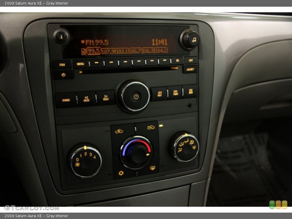 Gray Interior Controls for the 2009 Saturn Aura XE #87218166