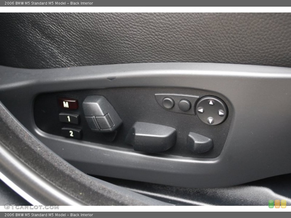 Black Interior Controls for the 2006 BMW M5  #87232449