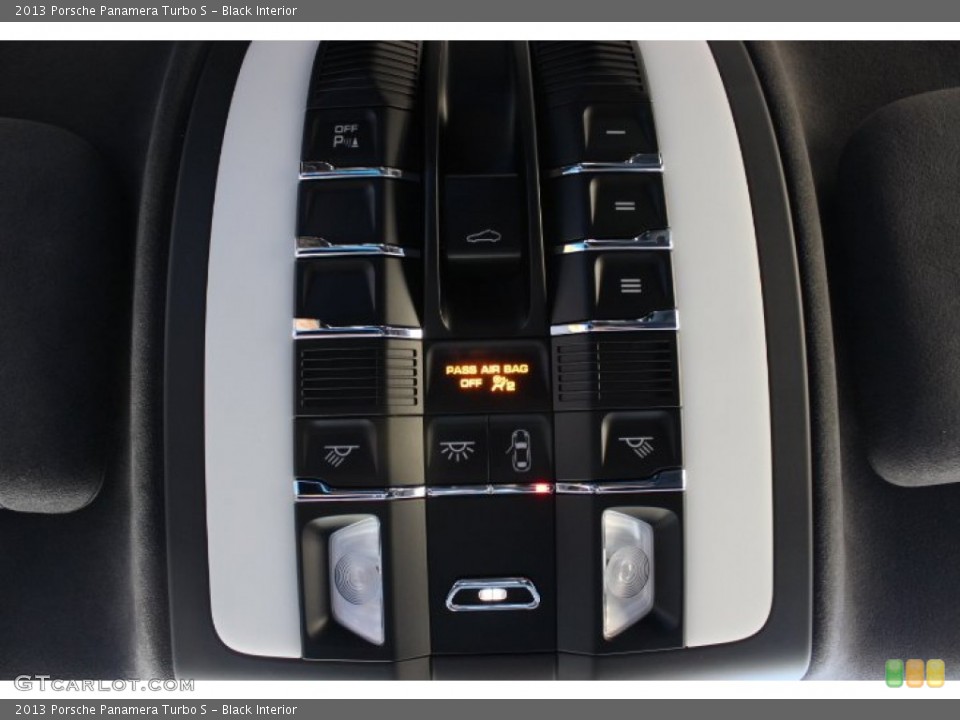 Black Interior Controls for the 2013 Porsche Panamera Turbo S #87233118