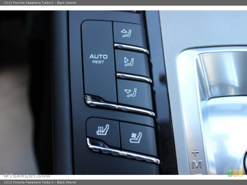 Black Interior Controls for the 2013 Porsche Panamera Turbo S #87233232