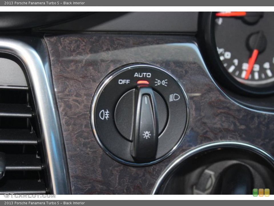 Black Interior Controls for the 2013 Porsche Panamera Turbo S #87233361