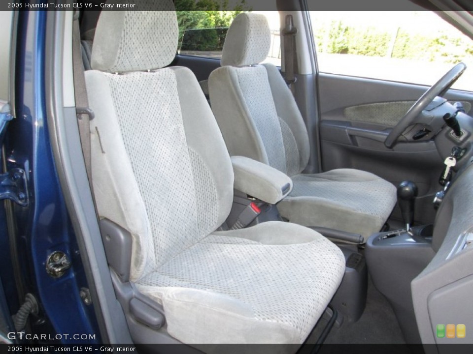 Gray Interior Front Seat for the 2005 Hyundai Tucson GLS V6 #87233618