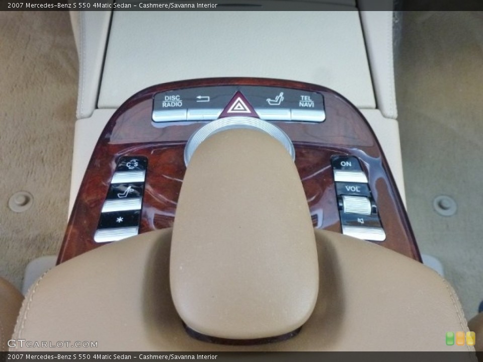 Cashmere/Savanna Interior Controls for the 2007 Mercedes-Benz S 550 4Matic Sedan #87271314