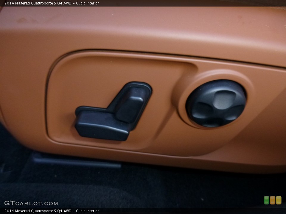 Cuoio Interior Controls for the 2014 Maserati Quattroporte S Q4 AWD #87272361
