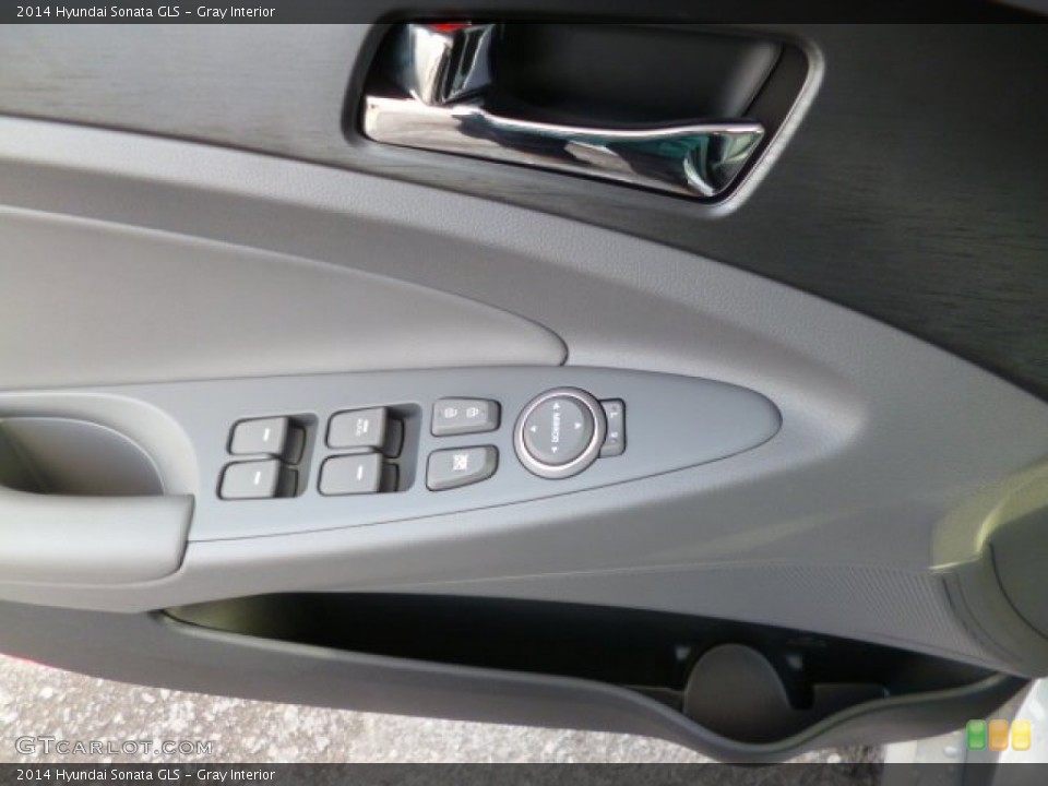 Gray Interior Controls for the 2014 Hyundai Sonata GLS #87282435