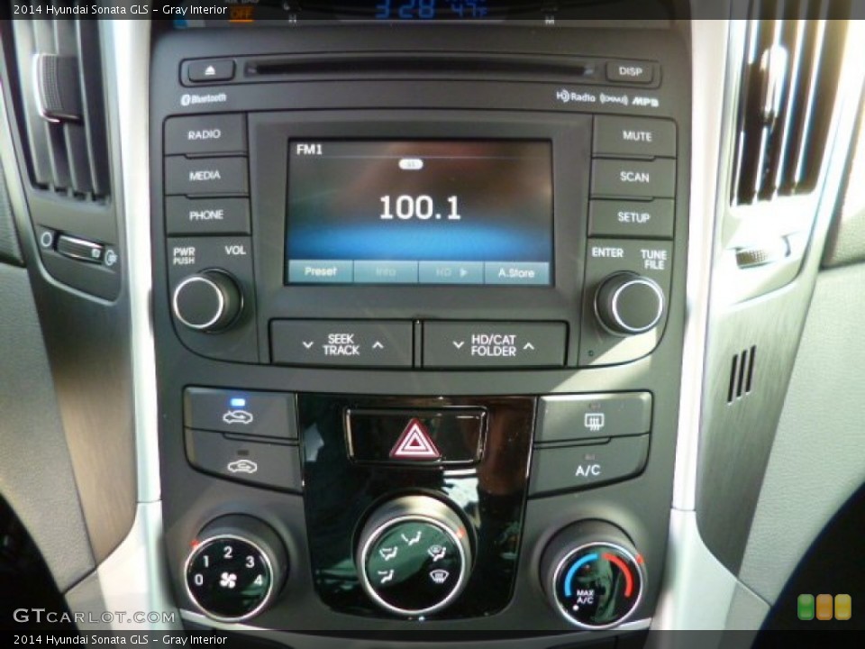 Gray Interior Controls for the 2014 Hyundai Sonata GLS #87282498