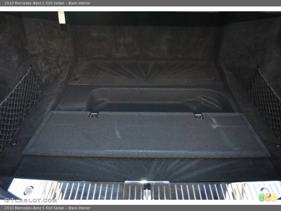 Black Interior Trunk for the 2010 Mercedes-Benz S 600 Sedan #87299037