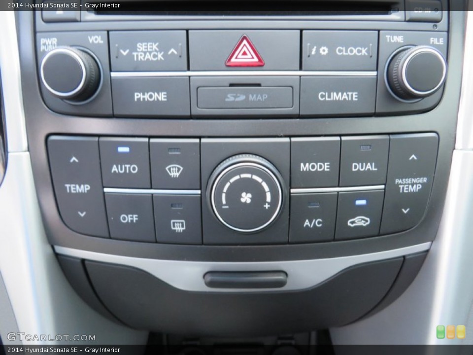 Gray Interior Controls for the 2014 Hyundai Sonata SE #87337702