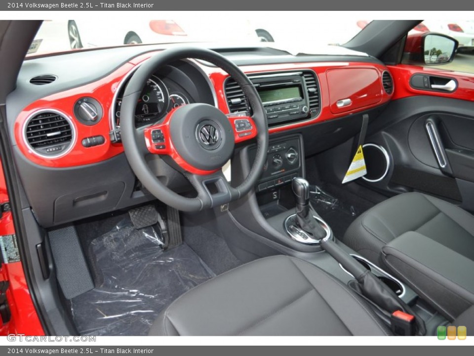 Titan Black Interior Photo for the 2014 Volkswagen Beetle 2.5L #87348628