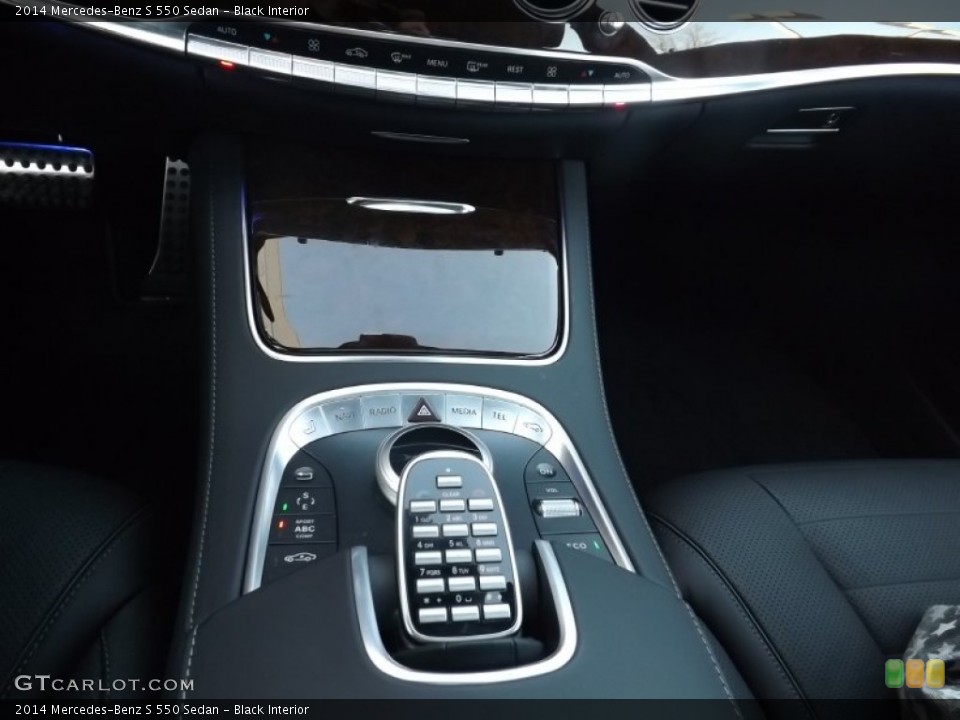 Black Interior Controls for the 2014 Mercedes-Benz S 550 Sedan #87357679