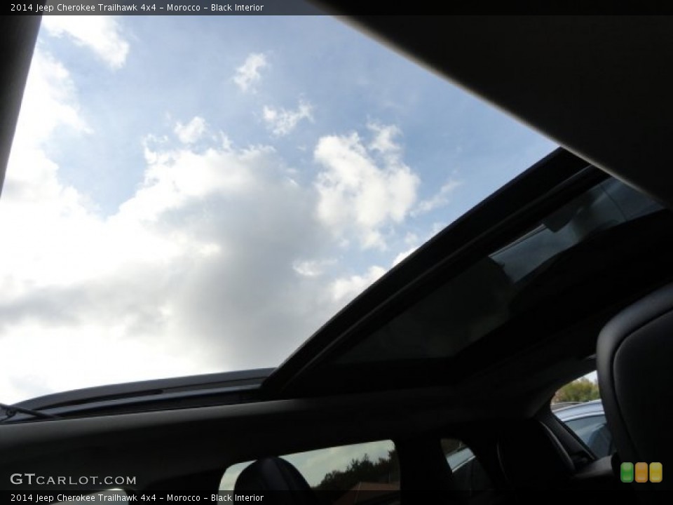 Morocco - Black Interior Sunroof for the 2014 Jeep Cherokee Trailhawk 4x4 #87364420