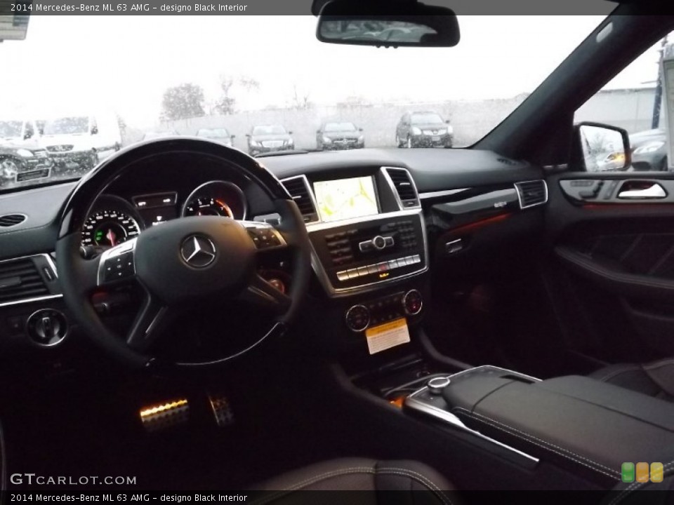designo Black Interior Dashboard for the 2014 Mercedes-Benz ML 63 AMG #87432362