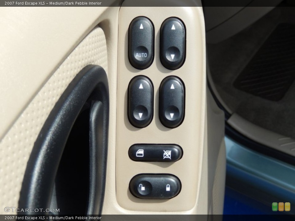 Medium/Dark Pebble Interior Controls for the 2007 Ford Escape XLS #87453842