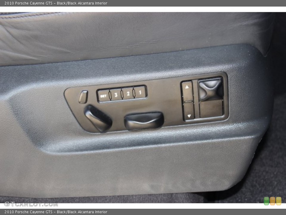 Black/Black Alcantara Interior Controls for the 2010 Porsche Cayenne GTS #87485156