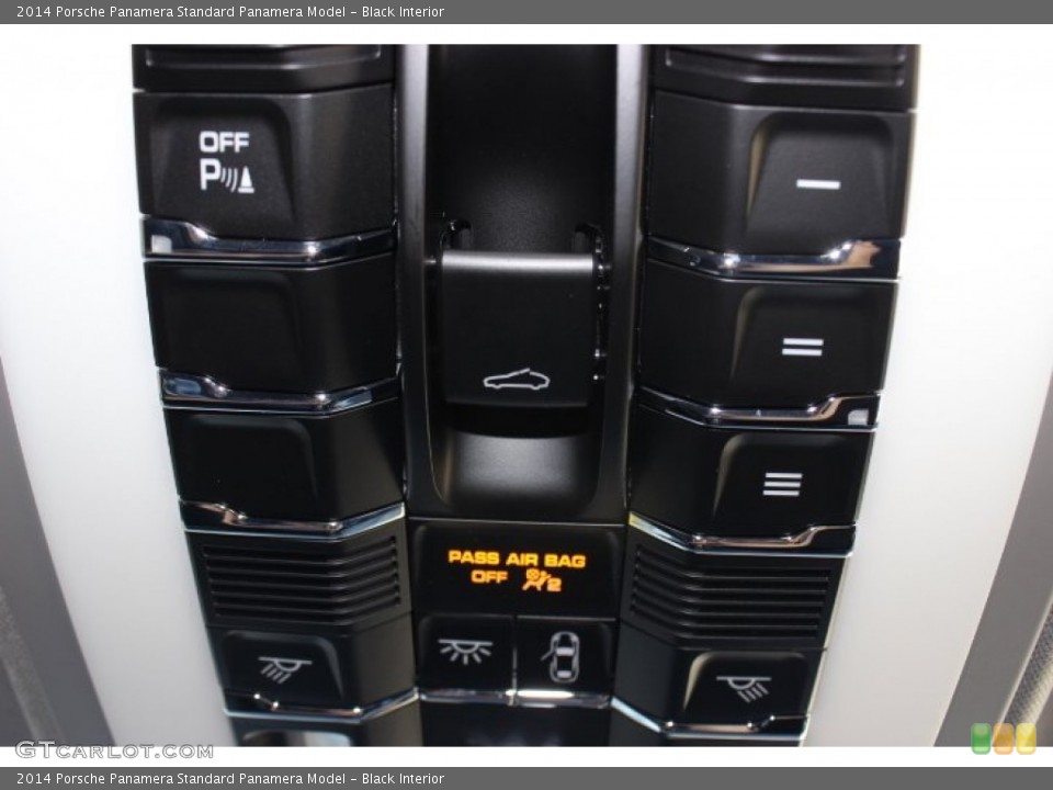 Black Interior Controls for the 2014 Porsche Panamera  #87488606