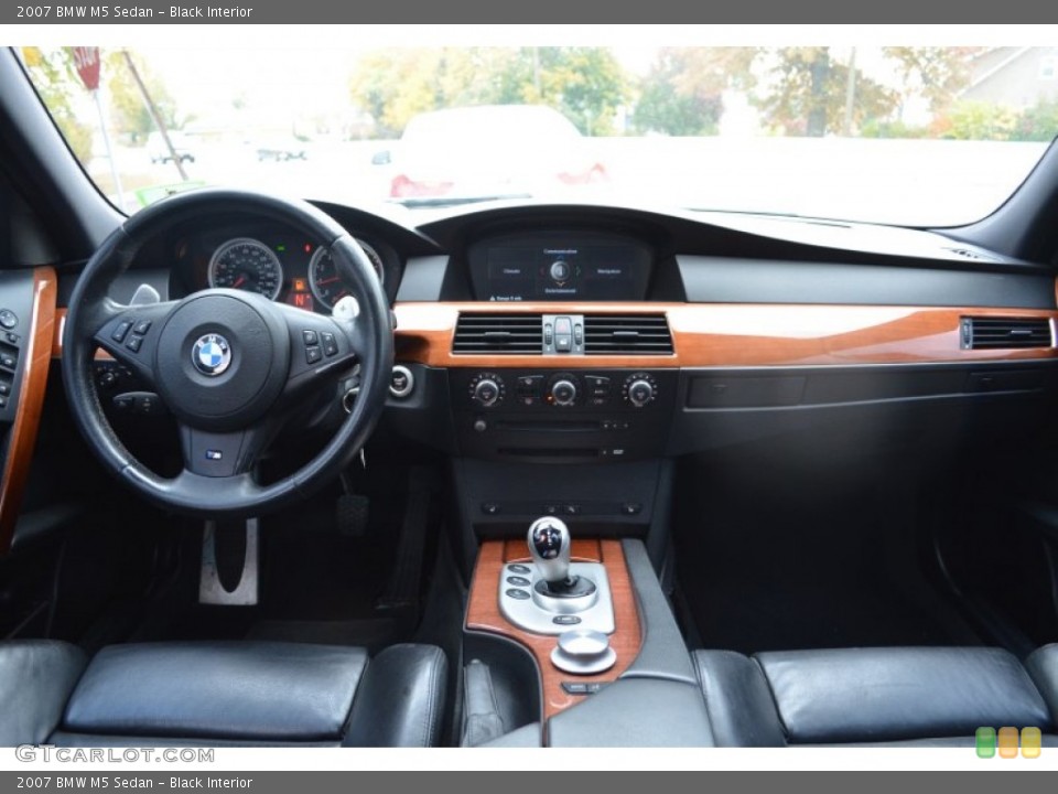 Black Interior Dashboard for the 2007 BMW M5 Sedan #87507361