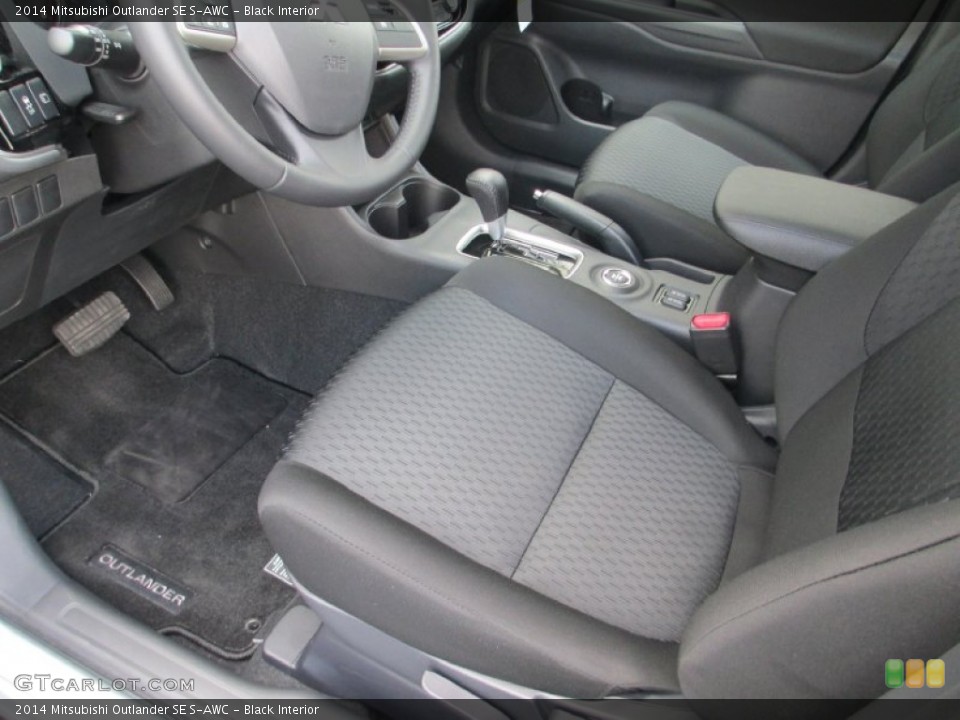 Black 2014 Mitsubishi Outlander Interiors